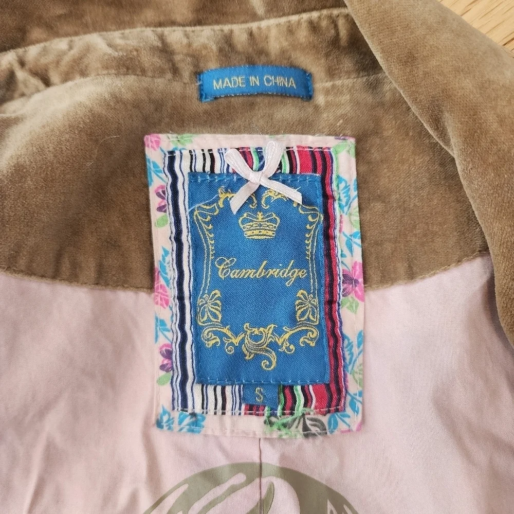 Vintage Y2K Cambridge Tan Velvet Floral Embroidered Jacket